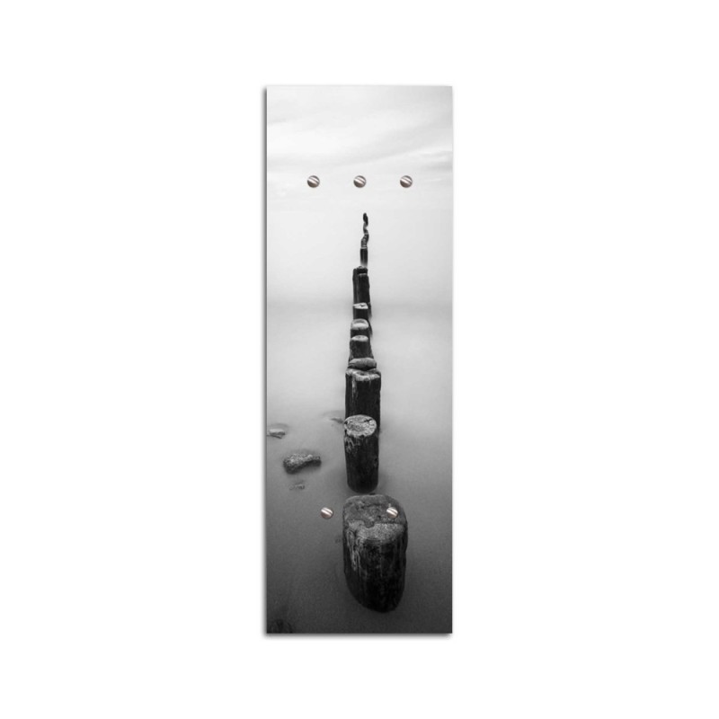 Hanger Breakwater in the fog | FEEBY