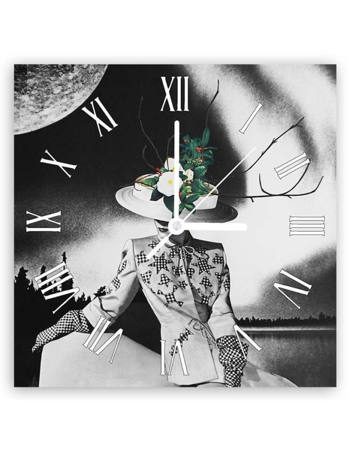 Wall clock - Woman sitting on a stone - Lili Chartrand | FEEBY