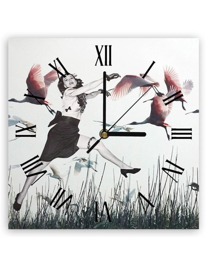 Wall clock - Woman running in a meadow - Lili Chartrand | FEEBY