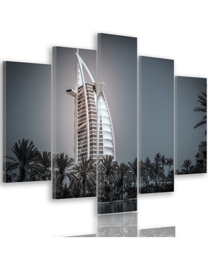 Canvas painting - Modern hotel in Dubai | FEEBY